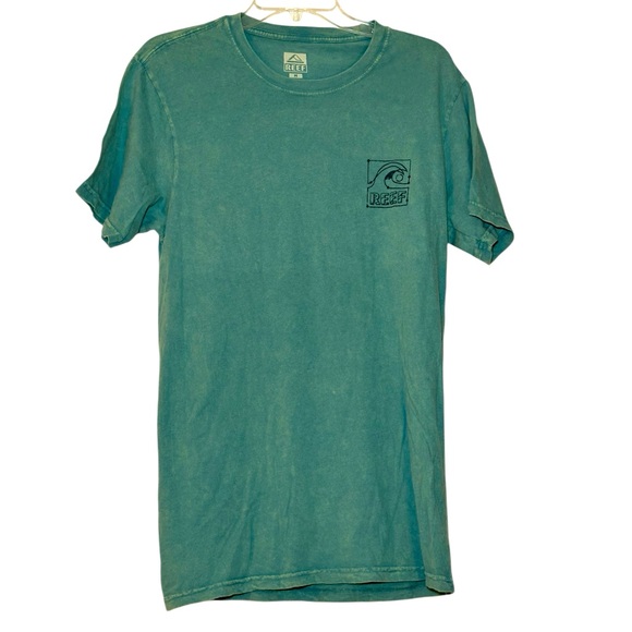 NWOT Reef Surf Unisex Size M Green Stone Wash Short‎ Sleeve TShirt Wave Logo - Picture 1 of 6